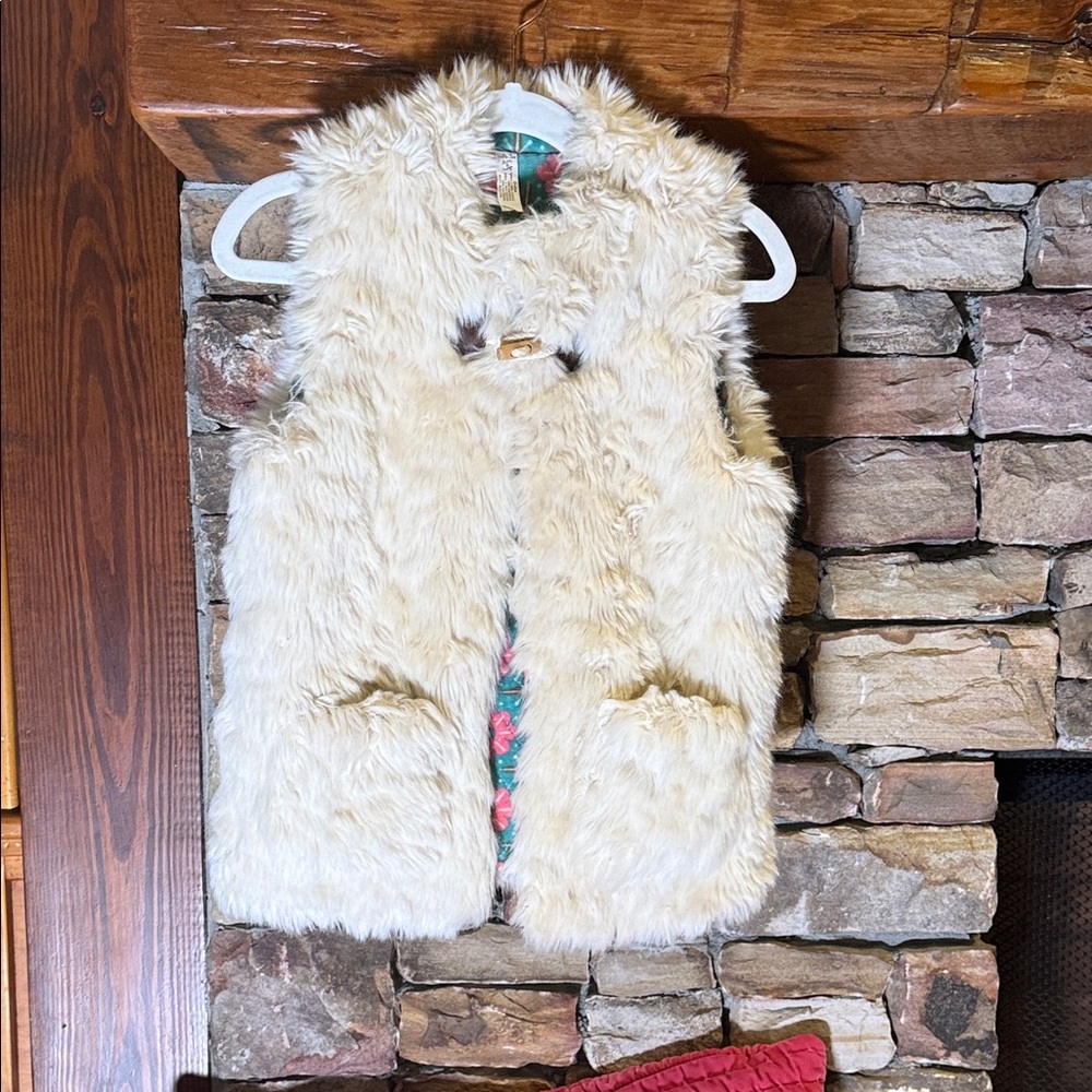 Matilda Jane - Faux Fur Reversible Vest - Size 8